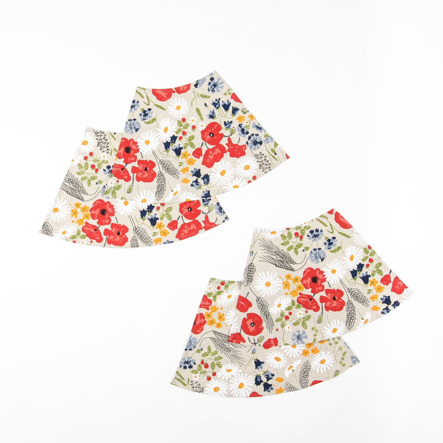 Round two sided table placemats, Floral placemats for round table, Wedge shaped placemat set, Poppy table décor, Country round table toppers