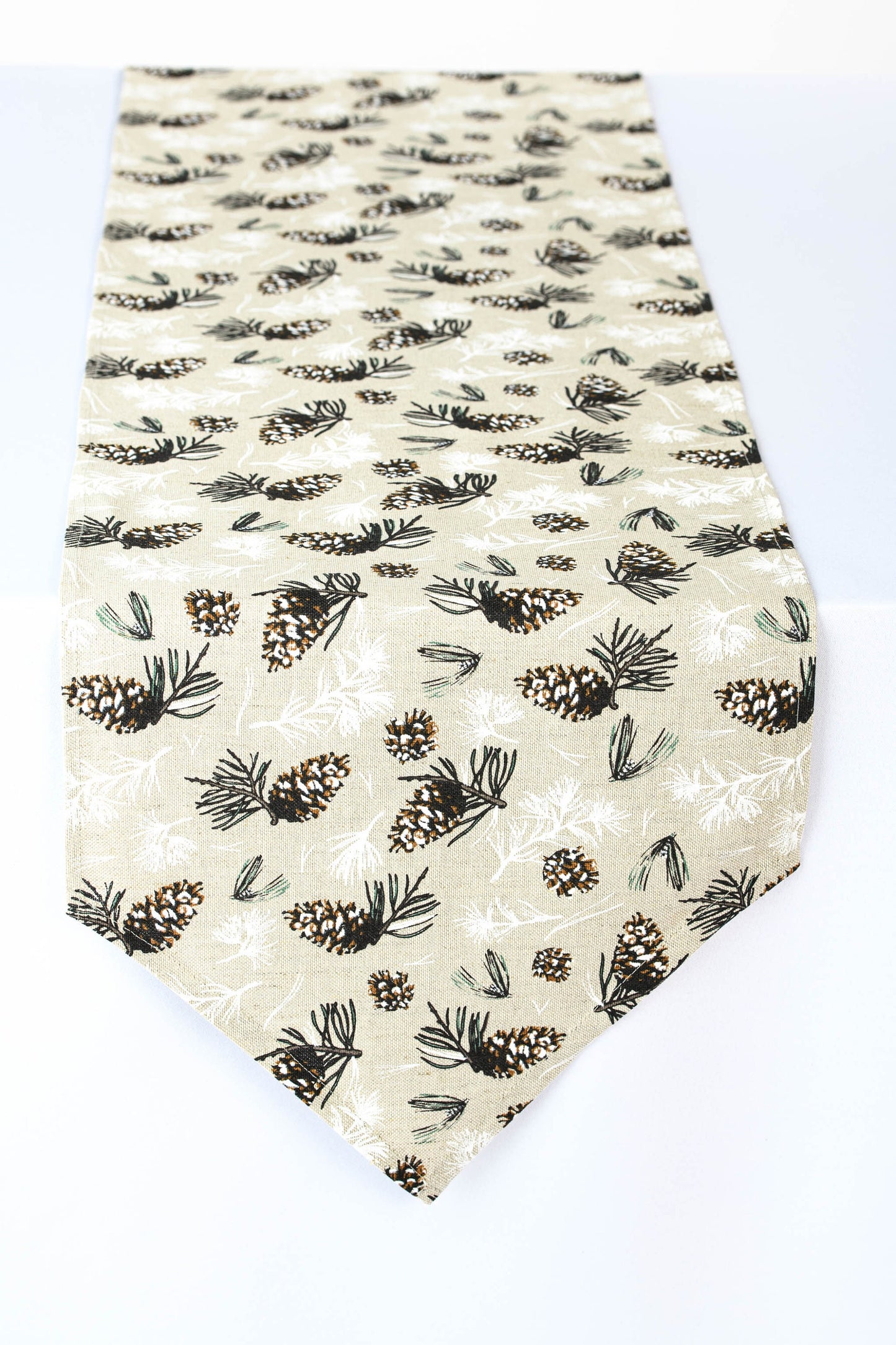 Rustic table linen inspired by nature, Pinecone table centerpiece, Natural linen table topper, Table runner with pointed ends