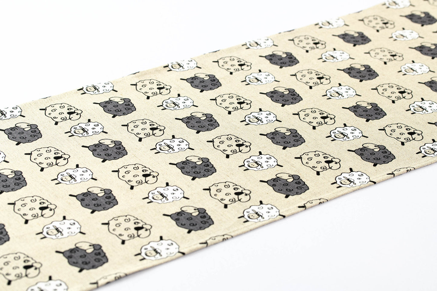 Table runner with sheep, Sheep print décor, Country table linen, Sheep kitchen decoration, Gift for ewe fan, Gift idea for shepherd