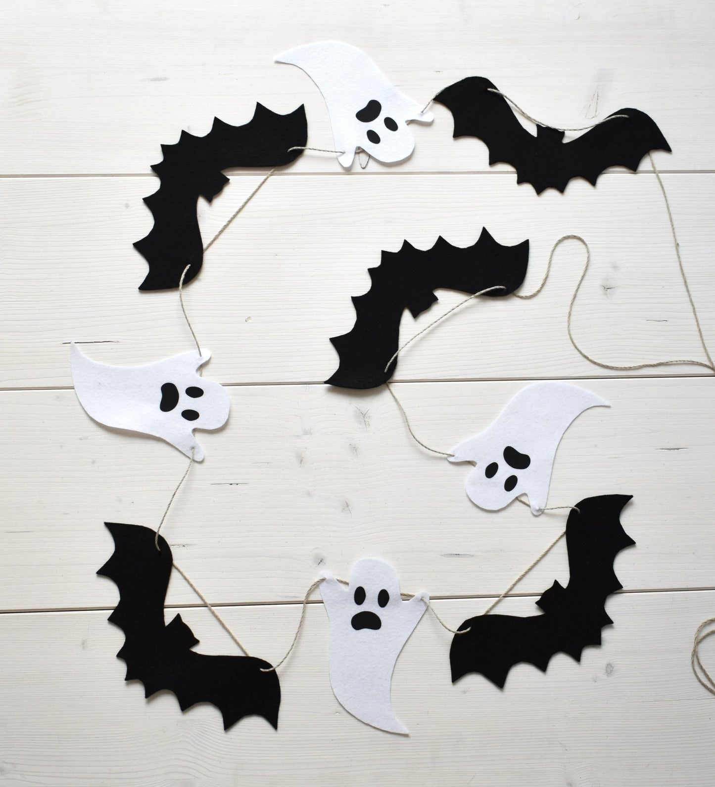 Spooky bat and pumpkin bunting for Halloween