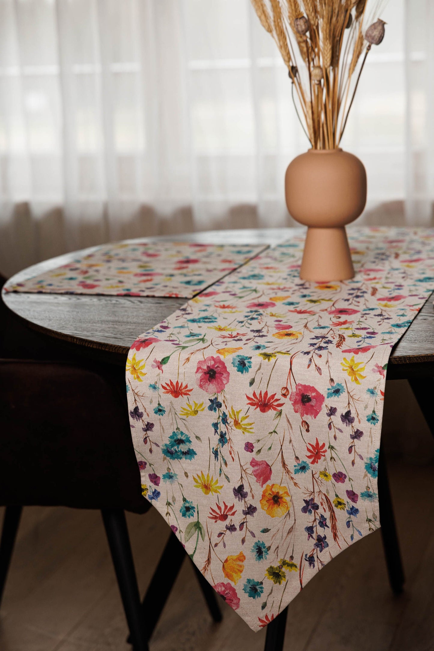 Floral pattern table runner and placemat set, Table runner with wildflowers, Meadow table runner, Gift for flower lover, Gift for gardener