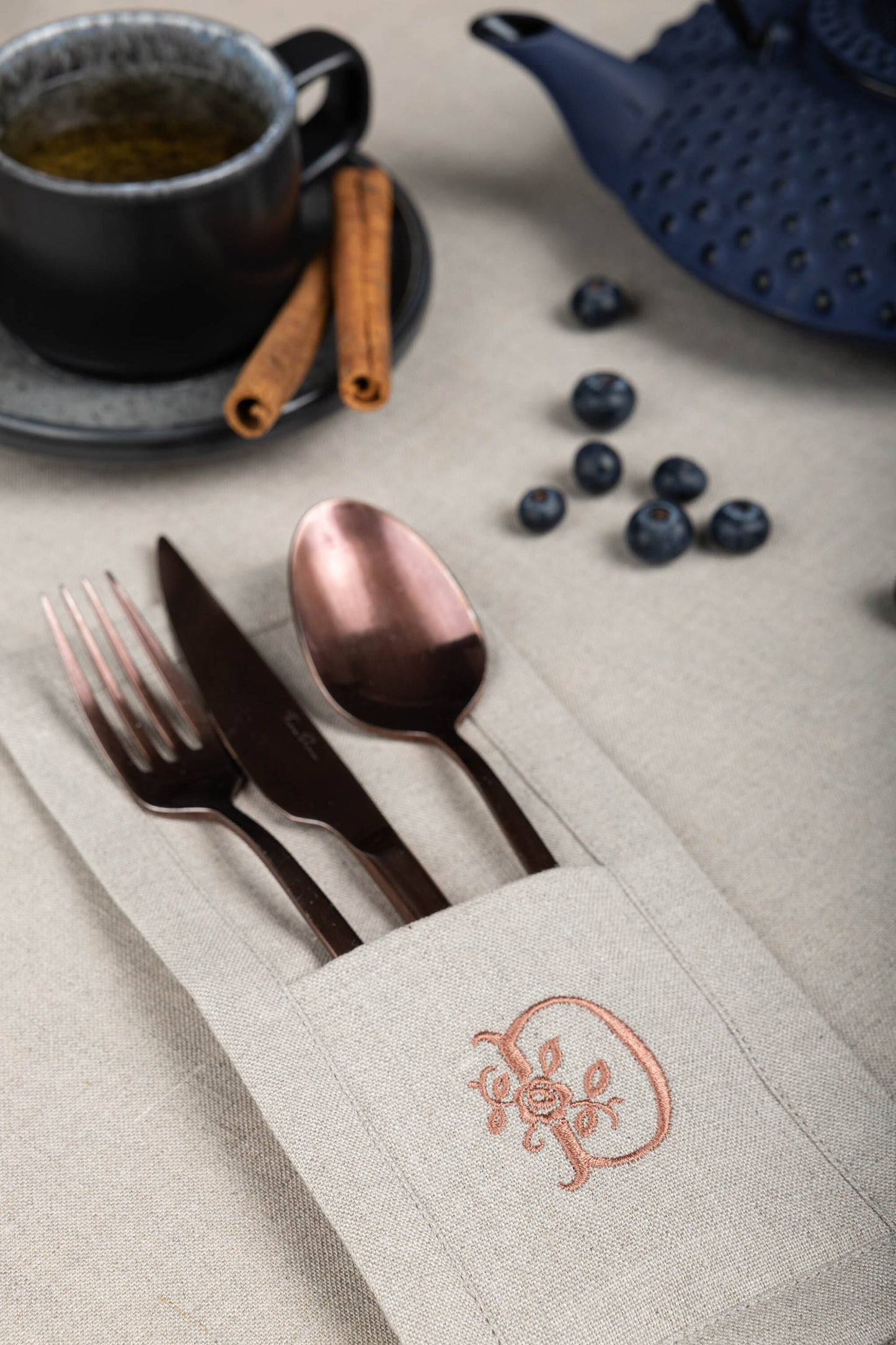 Linen cutlery holder with birds, Embroidered wedding cutlery holder