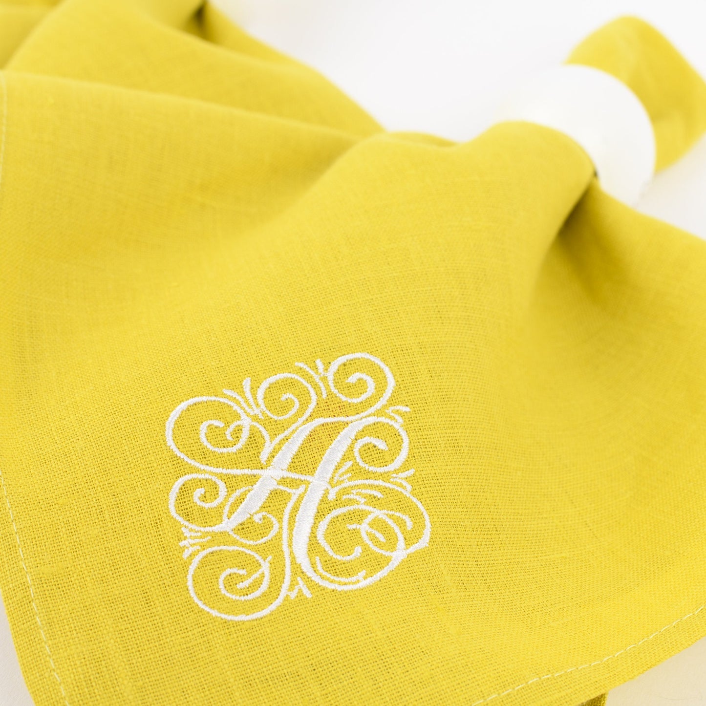Chartreuse yellow linen monogrammed napkins, Personalized Mother's Day dinner napkins, Embroidered napkins