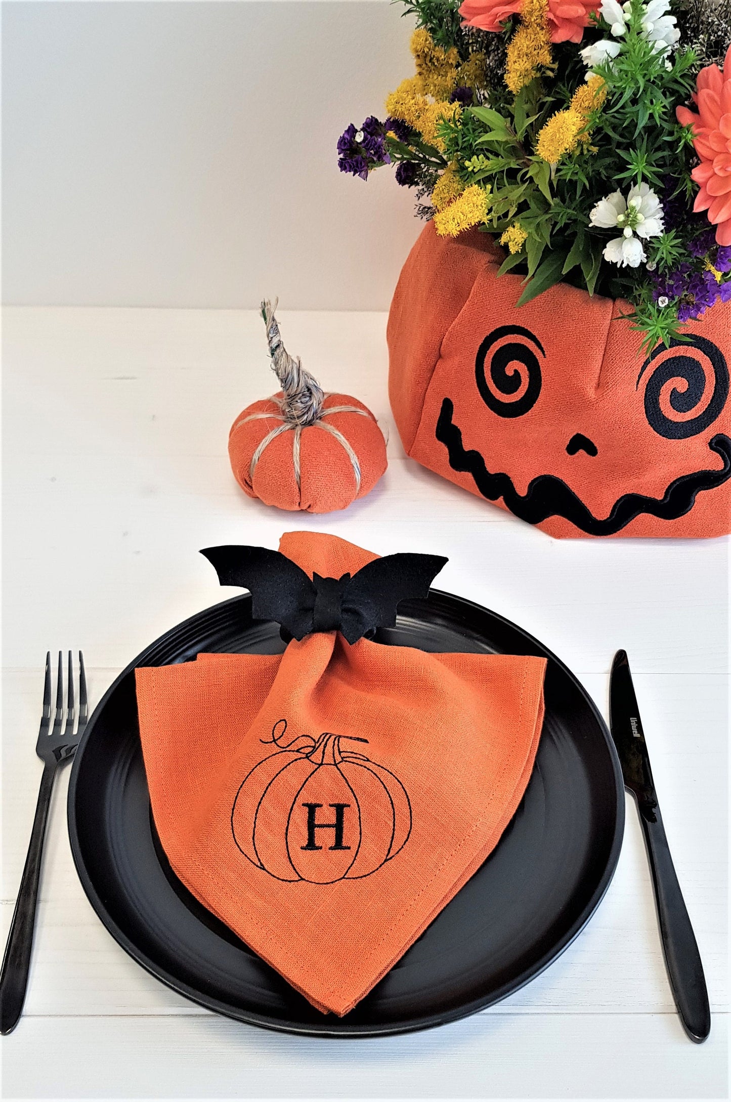 Bat napkin ring