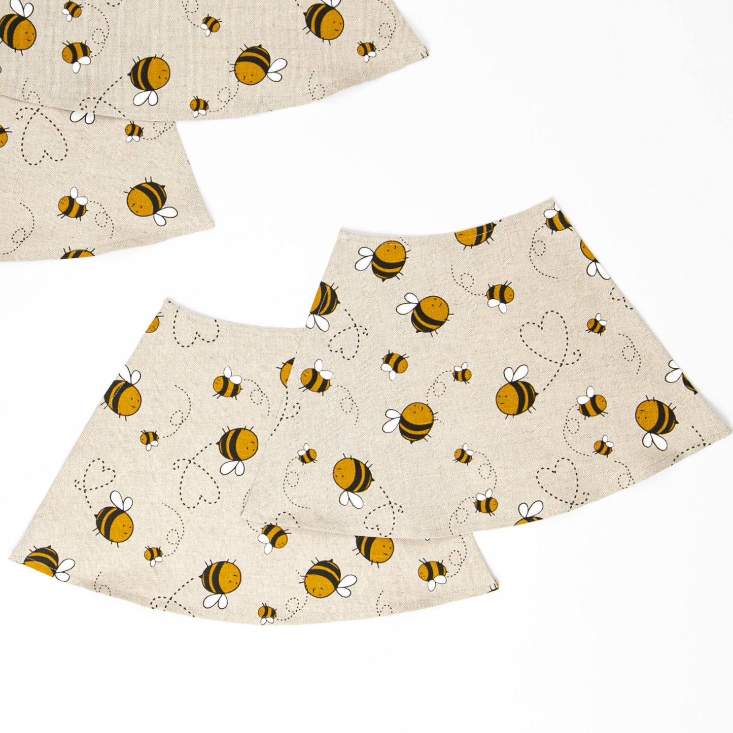 Bee placemat set for round table, Busy bees linen toppers, Cute Bee themed kitchen décor, Honeybee mats, Bumblebee placemats, Bee lover gift