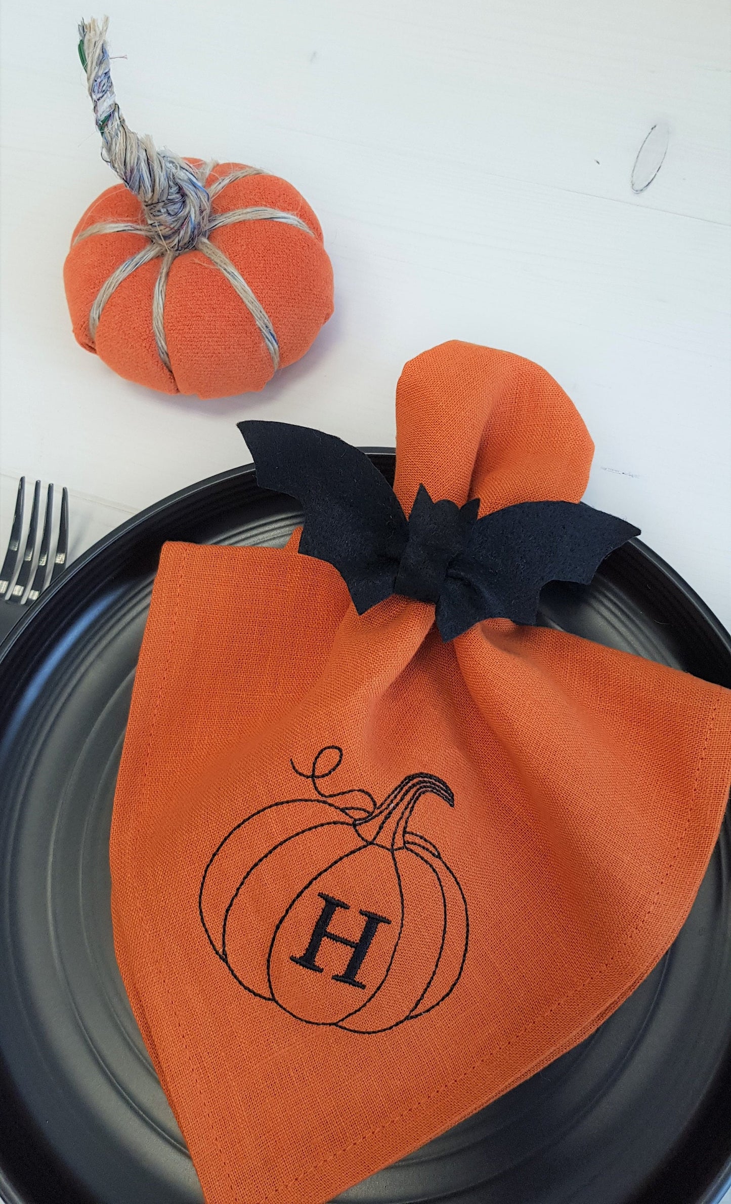 Bat napkin ring