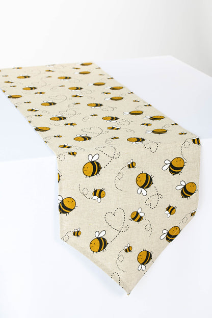 Table runner with bees, Honey bee print décor, Bee fabric linen, Bumblebee kitchen decoration, Gift for bee lover, Gift idea for beekeeper