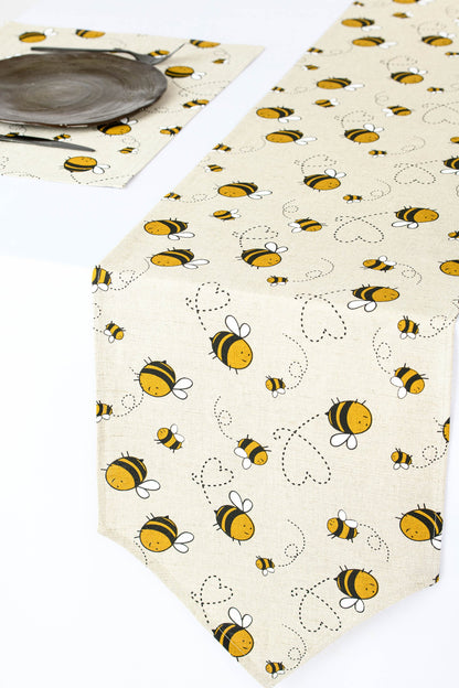 Table runner with bees, Honey bee print décor, Bee fabric linen, Bumblebee kitchen decoration, Gift for bee lover, Gift idea for beekeeper