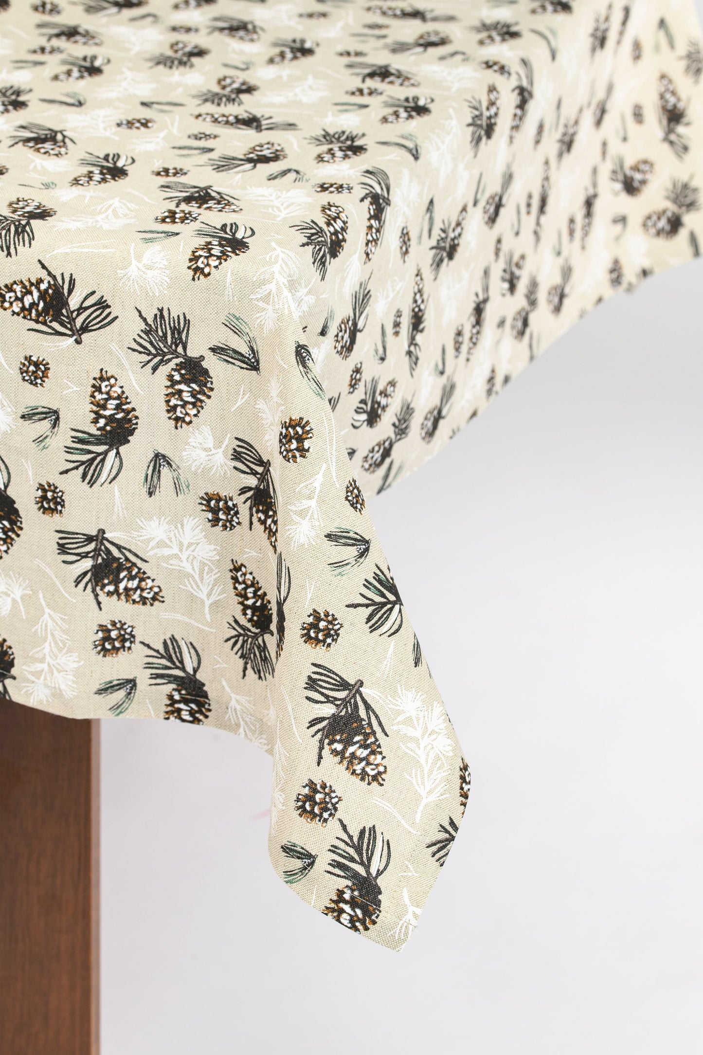 Christmas pinecone tablecloth, Woodland linen tablecloth, Winter pinecone table topper, Country theme kitchen dinning table, Pine tree cloth