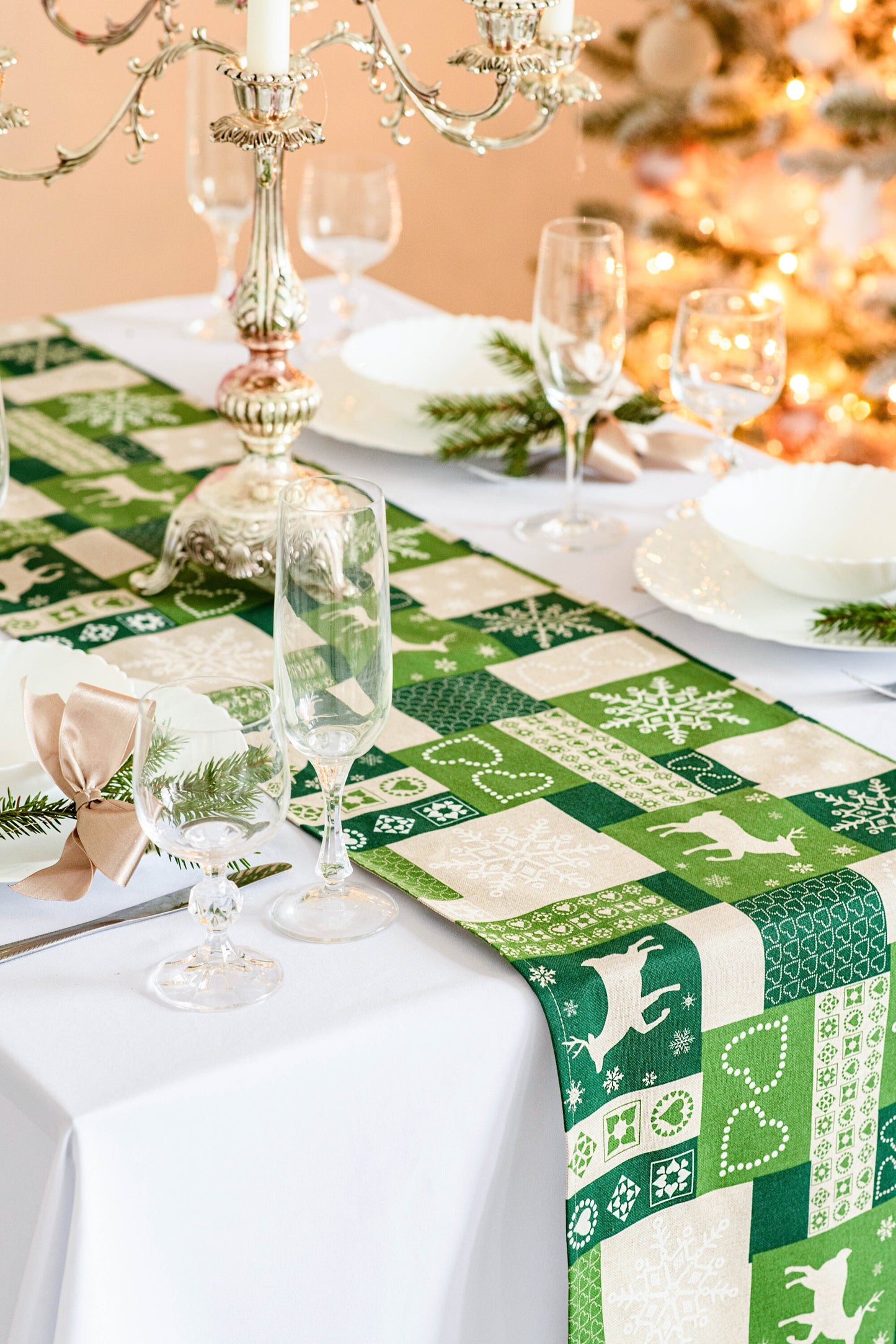 Reindeer table runner, Green Christmas table topper, Festive table decoration, Holiday table dresser, Cute snowflake table centerpiece