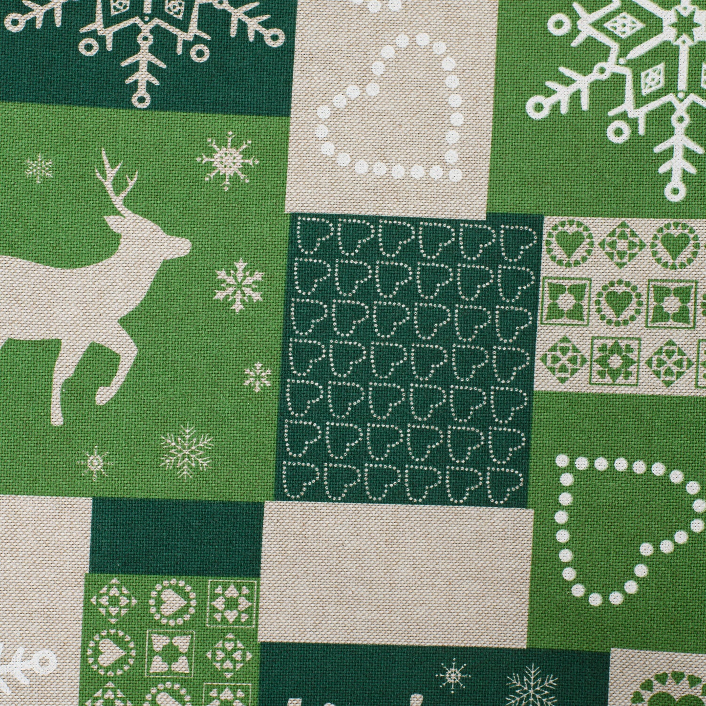 Reindeer table runner, Green Christmas table topper, Festive table decoration, Holiday table dresser, Cute snowflake table centerpiece