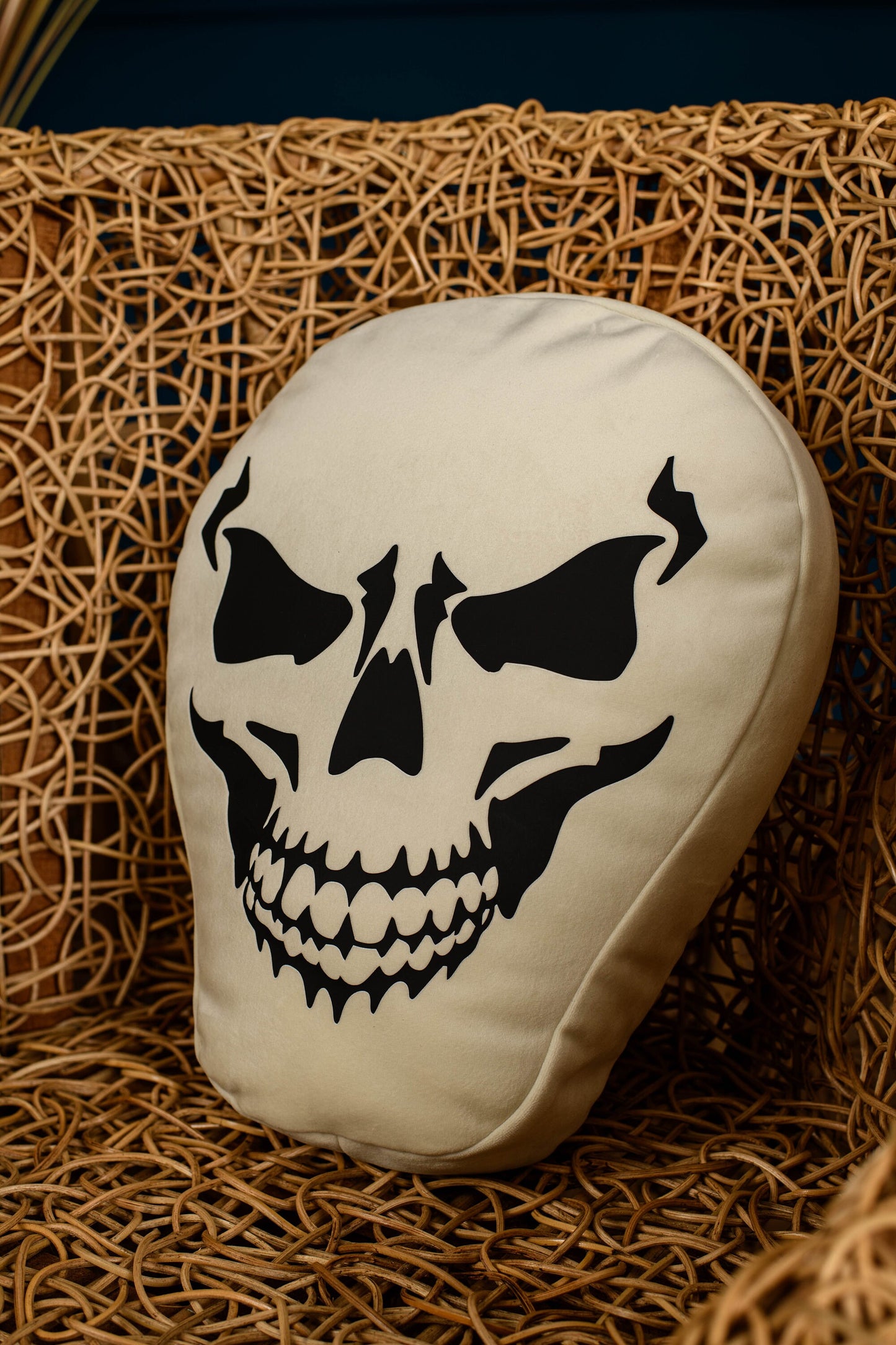 Skull shaped pillow, Halloween sofa decorations, Gothic cushion