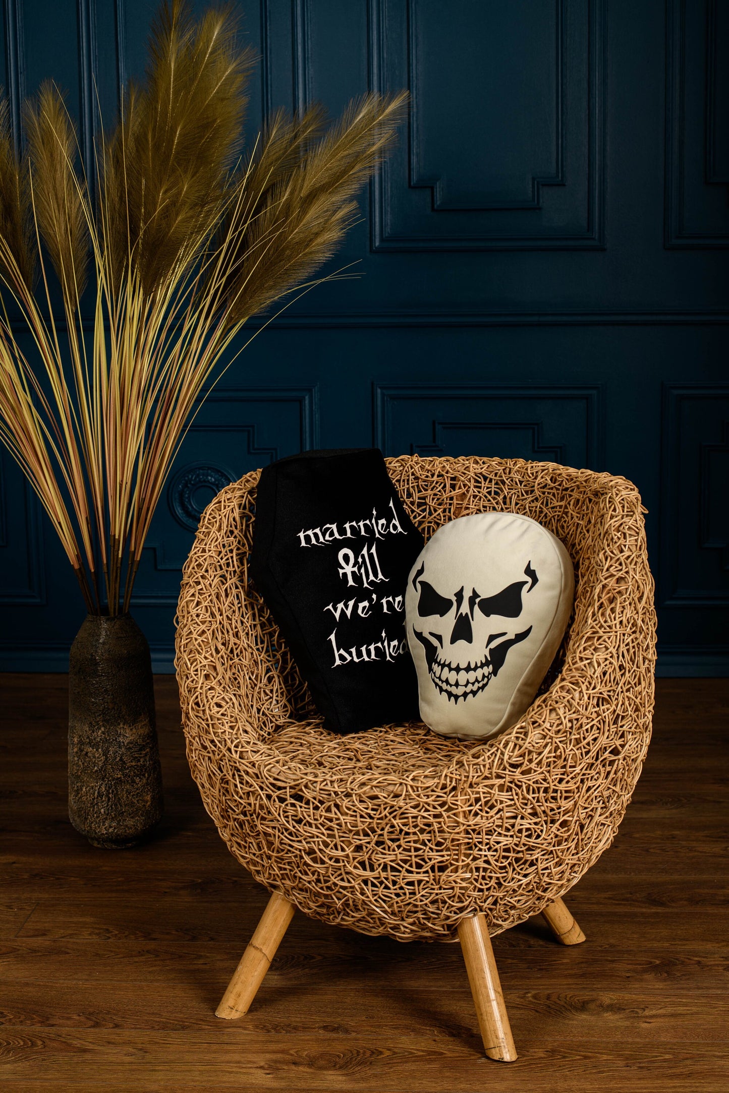 Skull shaped pillow, Halloween sofa decorations, Gothic cushion