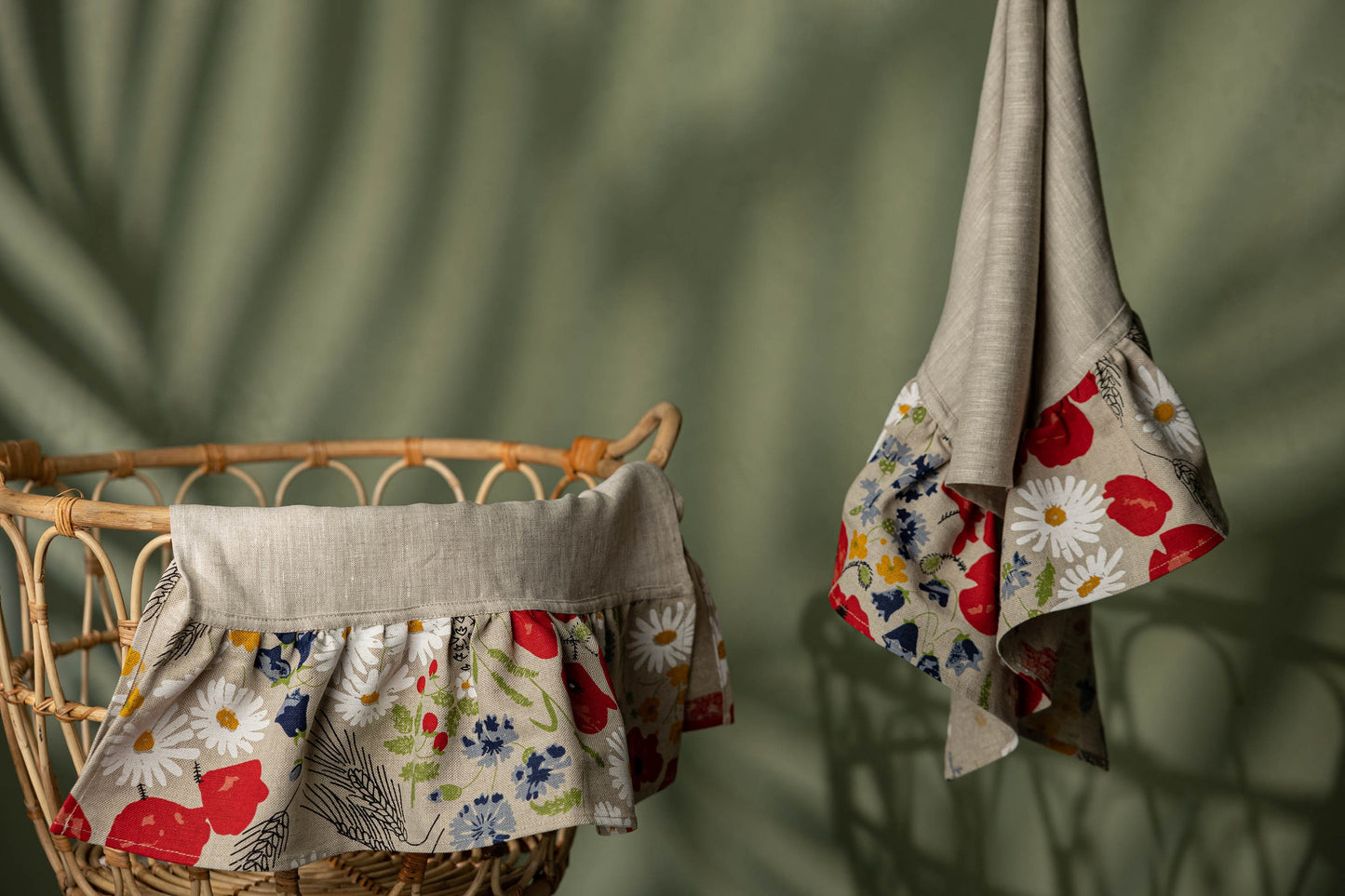 Kitchen towel set with poppy flower, Floral linen tea towel, Wildflower dish towel with ruffles