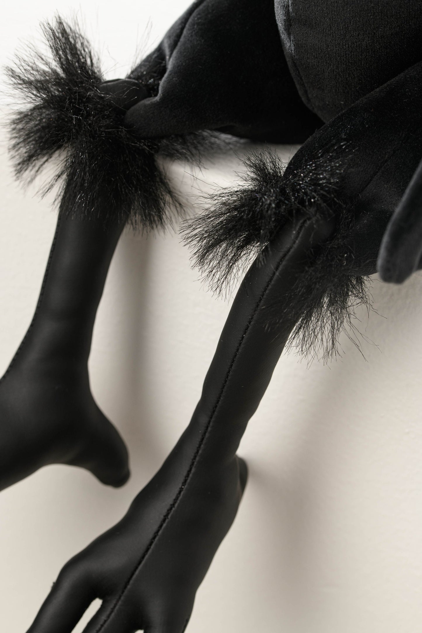 Crow toy with moving joints